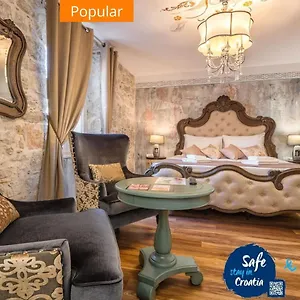 Plaza Marchi Old Town - Mag Quaint & Elegant Boutique **** Split